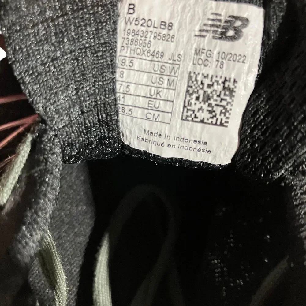 New Balance Running Shoes Mens 8 Black 520 V8 Unisex Sporty Activewear W520LB8‎